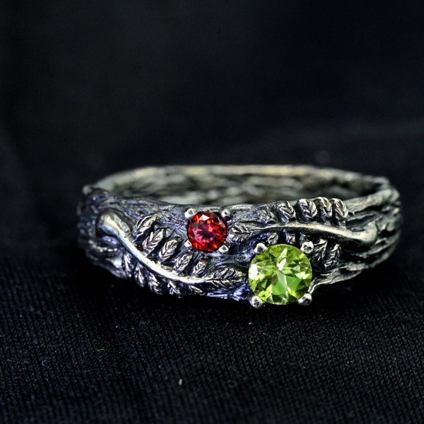 Unique Silver Ring with Fern Leaf Detail, Embellished with Peridot and Garnet gemstones - Statement Boho Jewelry