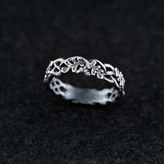 Sterling Silver Oak Leaf Vine Ring, Nature-Inspired Knotwork Band, Handmade Rustic Botanical Jewelry, Elven Wedding Ring, Engagement Band