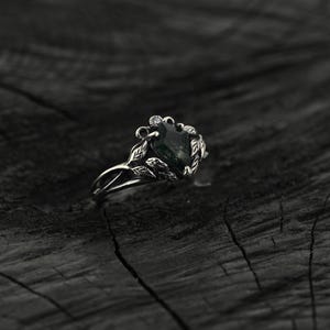 Leaf Moss Agate Engagement Ring Silver Tree Branch - Elegant design, Unique Gift for Her