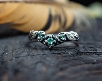 Elven Emerald Wedding Ring, Elven Engagement Ring, Dark Elven Silver Natural Stone Engagement Ring, Emerald Engagement Ring, Ring of Power