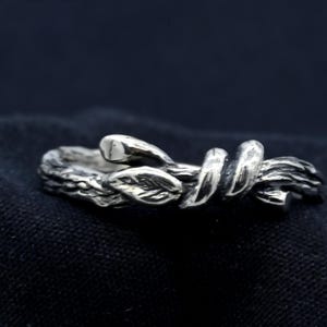 Silver Ring with Branch, Leaf, and Vine Motif