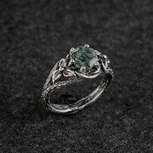 Grenring i sterlingsilver - Mossagat ädelstensmycken, Skogsviskning