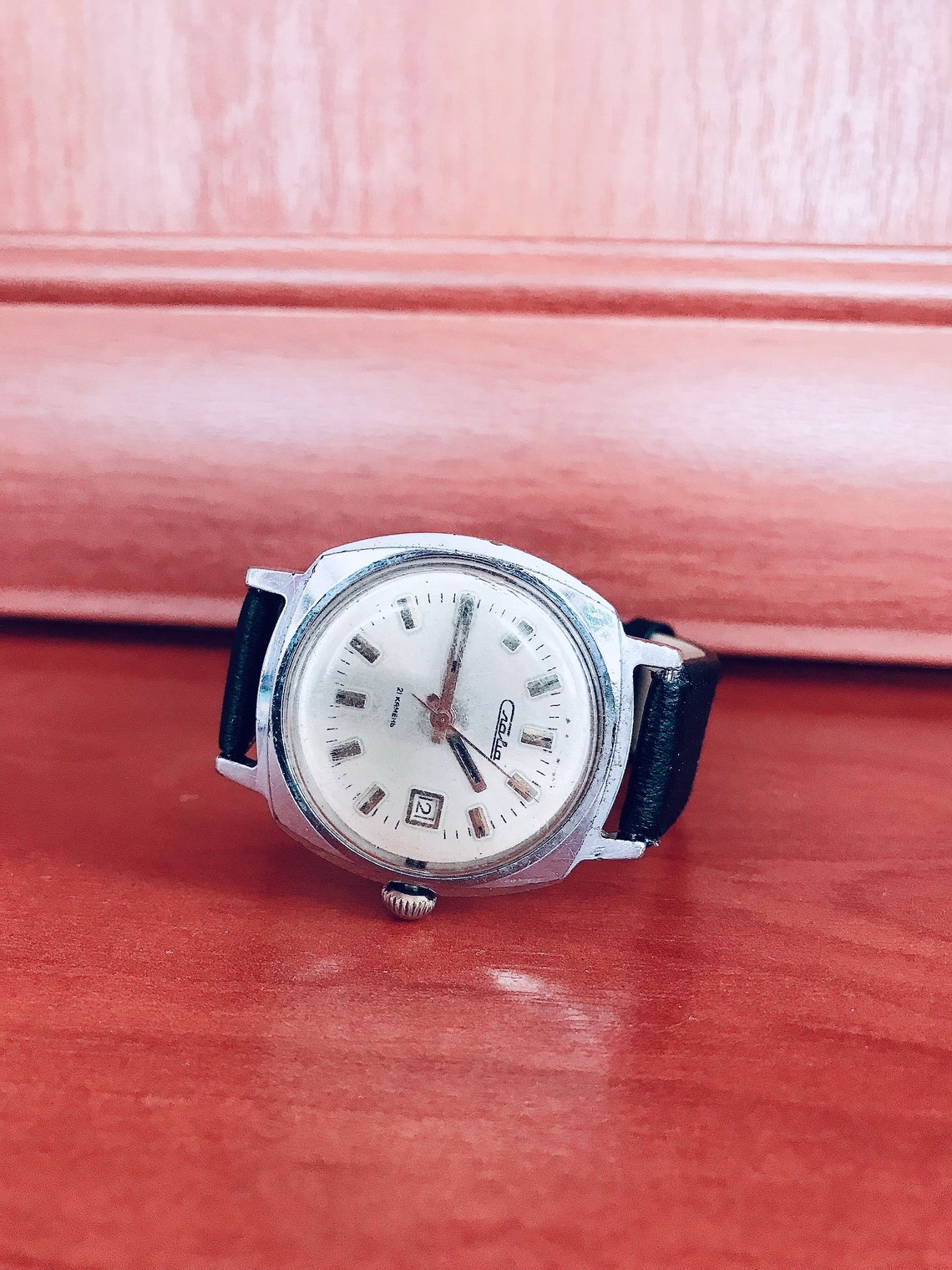 Collectible men's watch SLAVA jewels with calendar made in USSR Mechanical watch Glory, foto 3 de 5