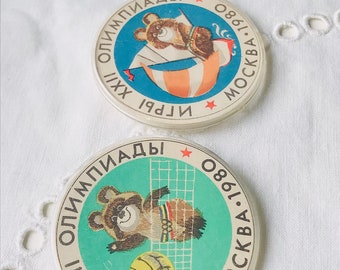 Insigne émaillé JO Moscou 1980 - Ours Mischka 2,5 Cm - Pin's URSS