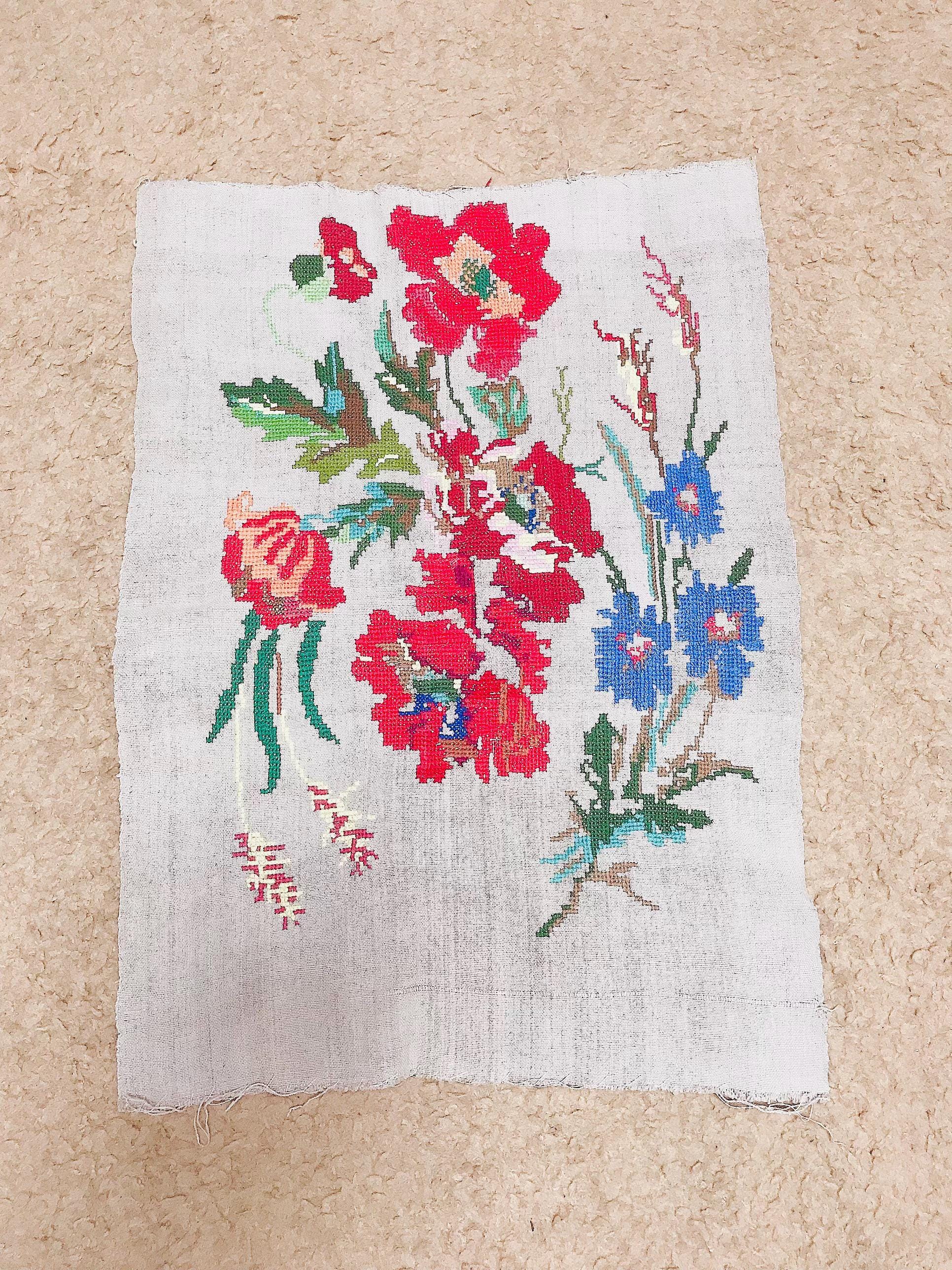 アンティーク花柄刺繍リネン ルシュニキ rushnyk 100年前の物 ウクライナの刺繍の花、手刺繍、ヴィンテージ刺繍、ウクライナの