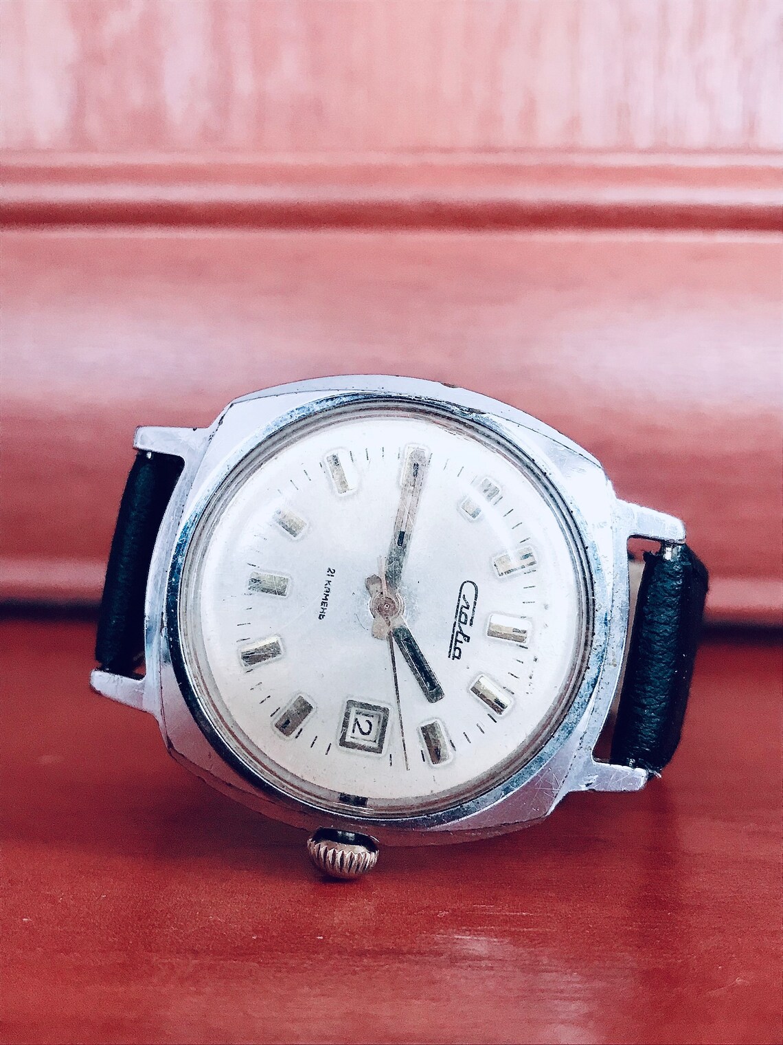 Collectible men's watch SLAVA jewels with calendar made in USSR Mechanical watch Glory, foto 4 de 5