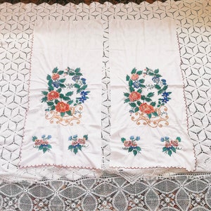 Vintage Handmade Embroidery 2 Pieces Embroidery Embroidery Wall Art Painting With Needles Original Flowers