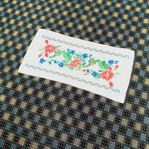 Vintage Handmade Embroidery, Embroidery, Wall Art Picture with Needle, Flowers