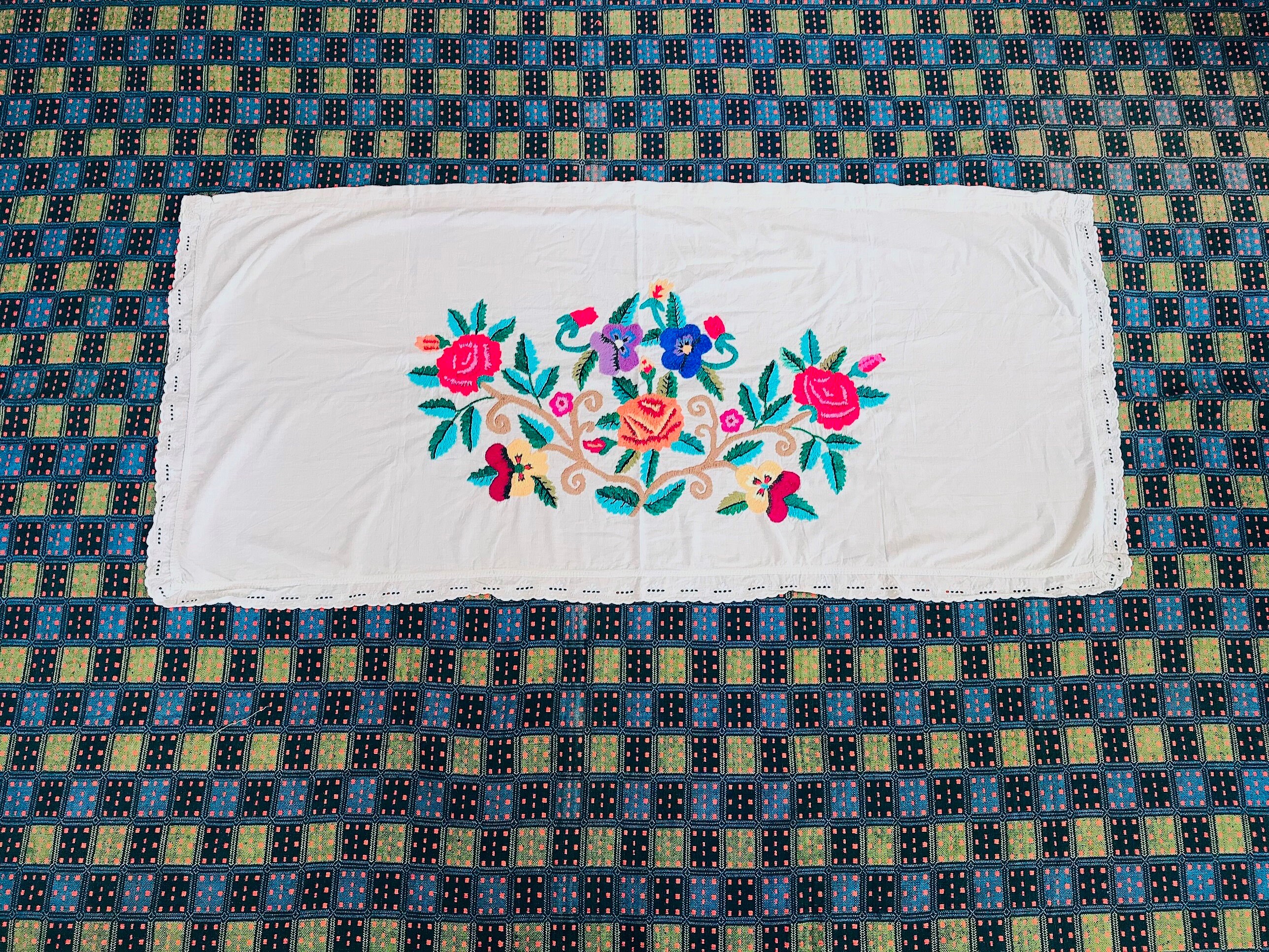 Russe Ancienne Broderie Et Motifs | Vecteur Premium