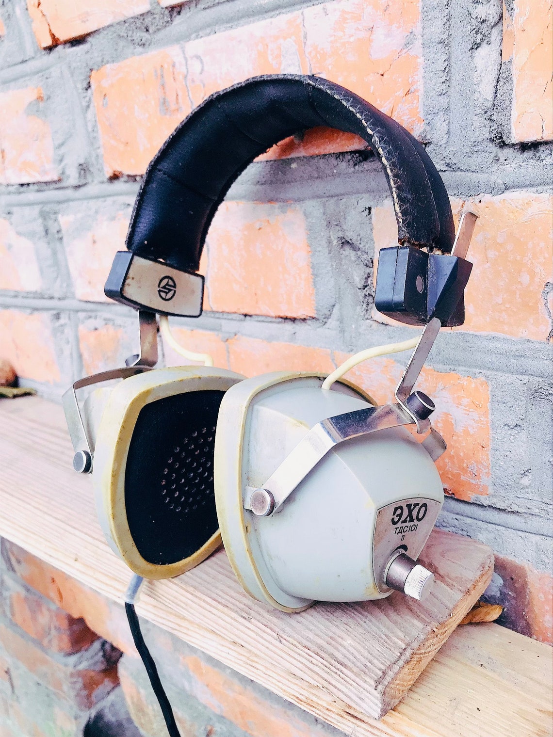 Vintage Realistic Headphones ECHO TDS101 From the 1970s Etsy