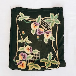 Vintage Handmade Embroidery Embroidery Embroidery Wall Art Picture With Needle Original Flowers