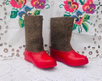 Vintage winter boots, unisex kids boots, felt boots, soviet fashion, ussr, russian boots, christmas boots, wool boots