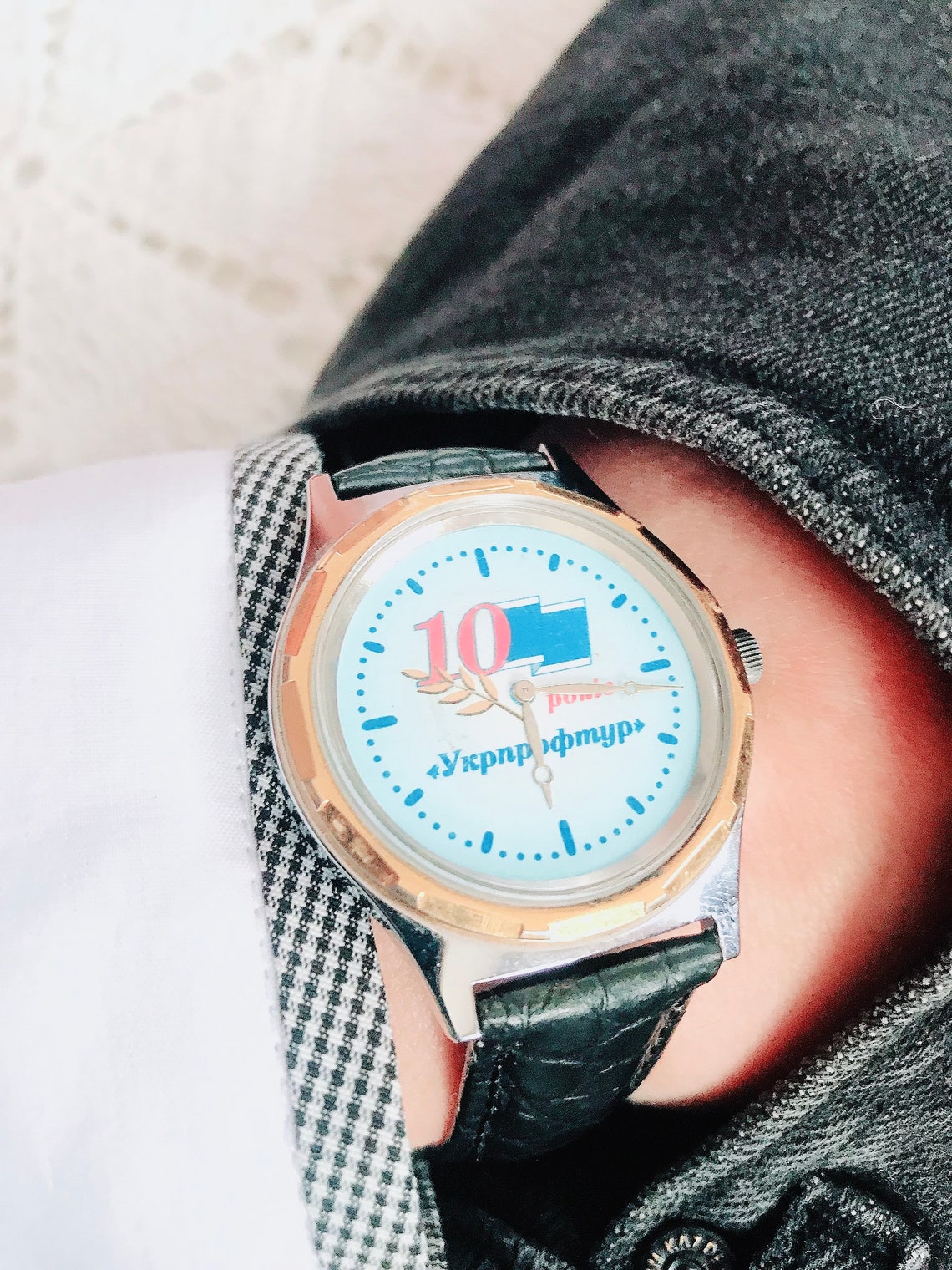 Men's watch 10 years Ukrproftur premium, Vintage wristwatch, vintage watch, USSR, foto 2 di 5