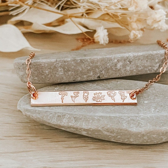 Family bar hotsell necklace