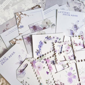 Kit de carnets violets 35 pièces, pochette en papier à fleurs, papier décoratif, embellissements, sac mystère, papeterie pour carnet