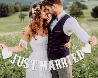 Weiße Herz-Wimpelkette „Just Married Wedding“ | Mr und Mrs Hochzeitsauto-Banner-Dekoration