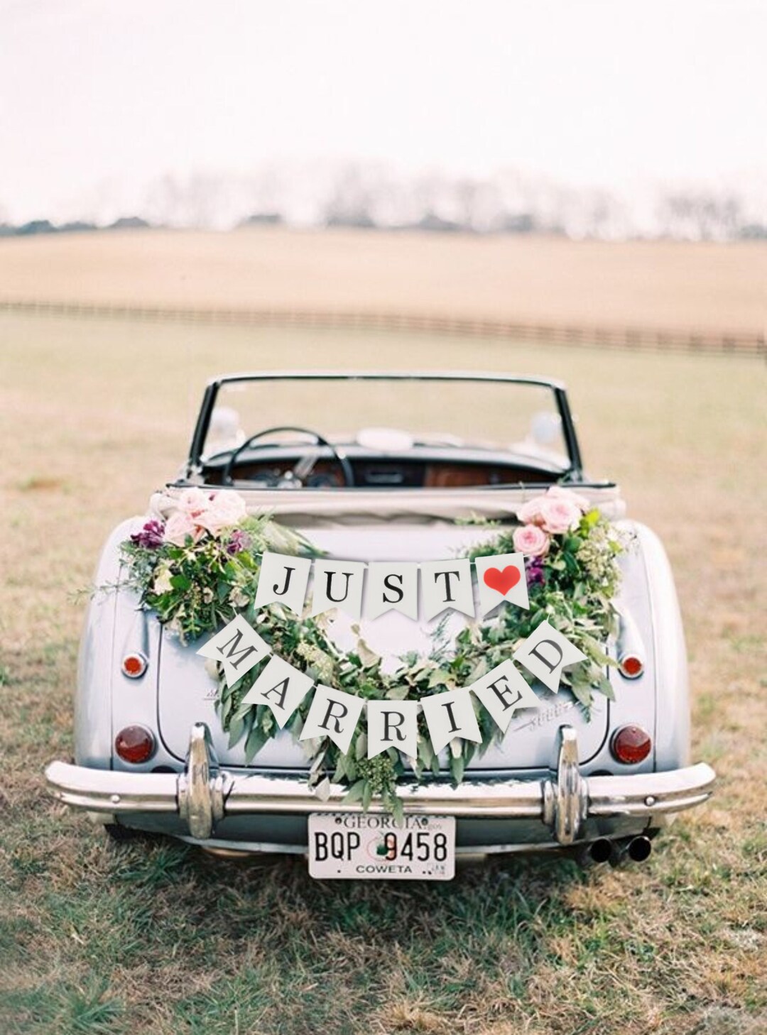 Wooden Sign just Married With Custom Names and Date / Wedding Car Decoration  / Calligraphic Rustic Wood Wedding Car Decor 