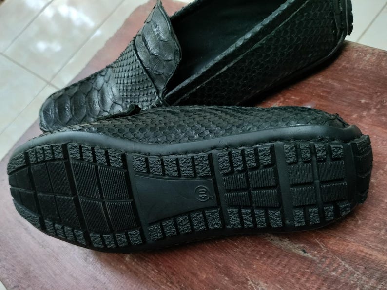 Black Snakeskin Casual Loafers For Men 3