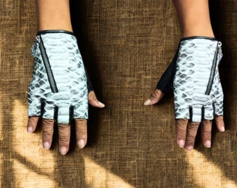 Leather Gloves