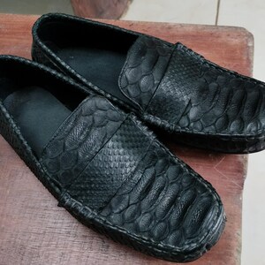 Black Snakeskin Casual Loafers For Men 2