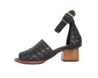 Handcrafted Leather Slingbacks with Intricate Weaving – A Must-Have for Stylish
