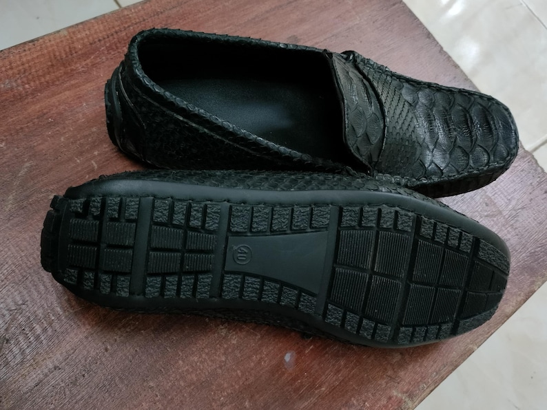 Black Snakeskin Casual Loafers For Men 4