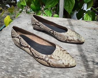 Genuine Snakeskin Pointy Toes Flats Shoes for Women