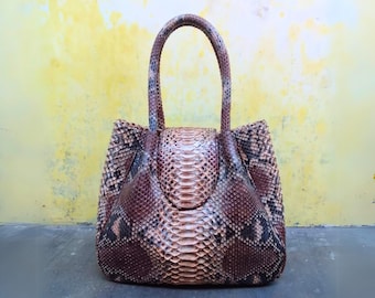 Snakeskin Tote Bucket Leather Bag for Everyday Use
