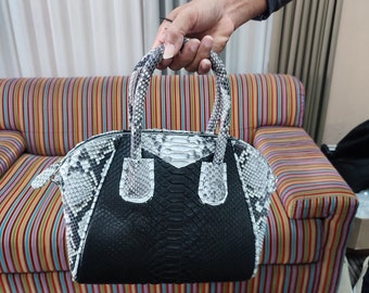 Gavinci Genuine Python Snakeskin Leather Bag for Women