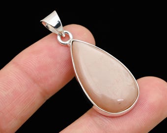 Sunstone Pendant: Handmade Vintage 925 Sterling Silver Jewelry