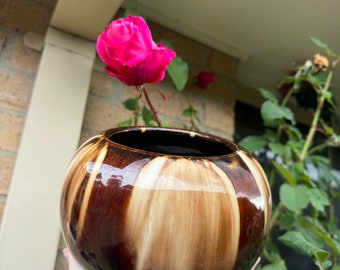 Absolutely Stunning Vintage Glazed Ceramic Round Vase