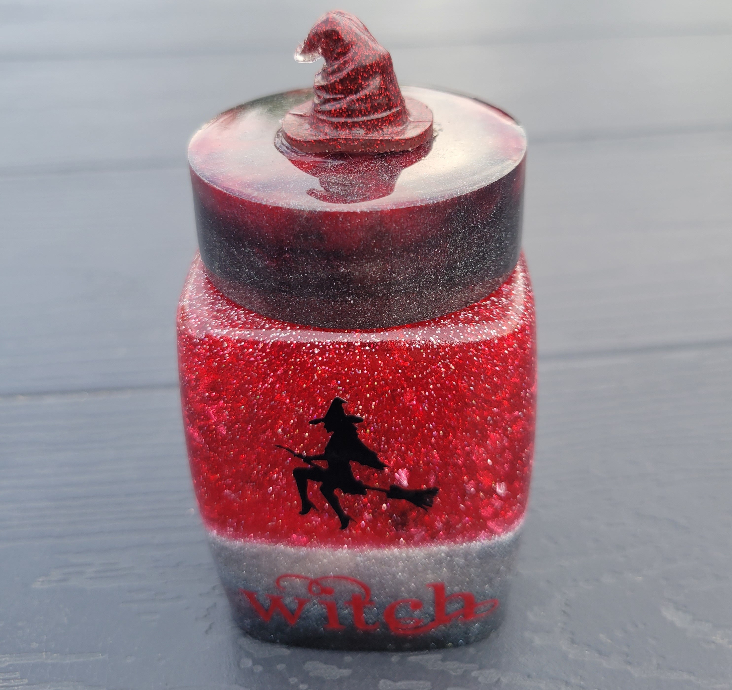 Witchy resin jars with lid, altar decoration, Glitter, Pearlescent, for crystals, herbs, Wicca, Pagan, Apothecary, Spooky home decor