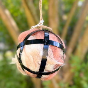 Bola de alpaca para anidar pájaros