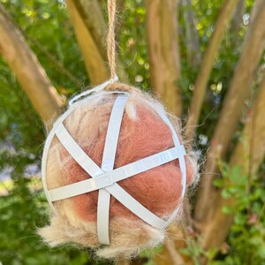 Bola de alpaca para anidar pájaros