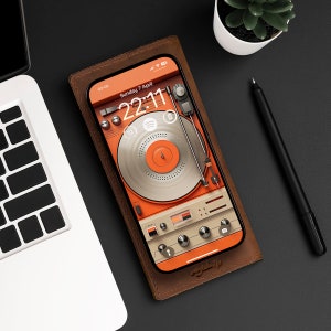 iPhone Wallpaper | Retro Vinyl Player | Mobile Phone Wallpaper | iOS LockScreen Wallpaper | Cellphone Wallpaper | Digital Art | 0263