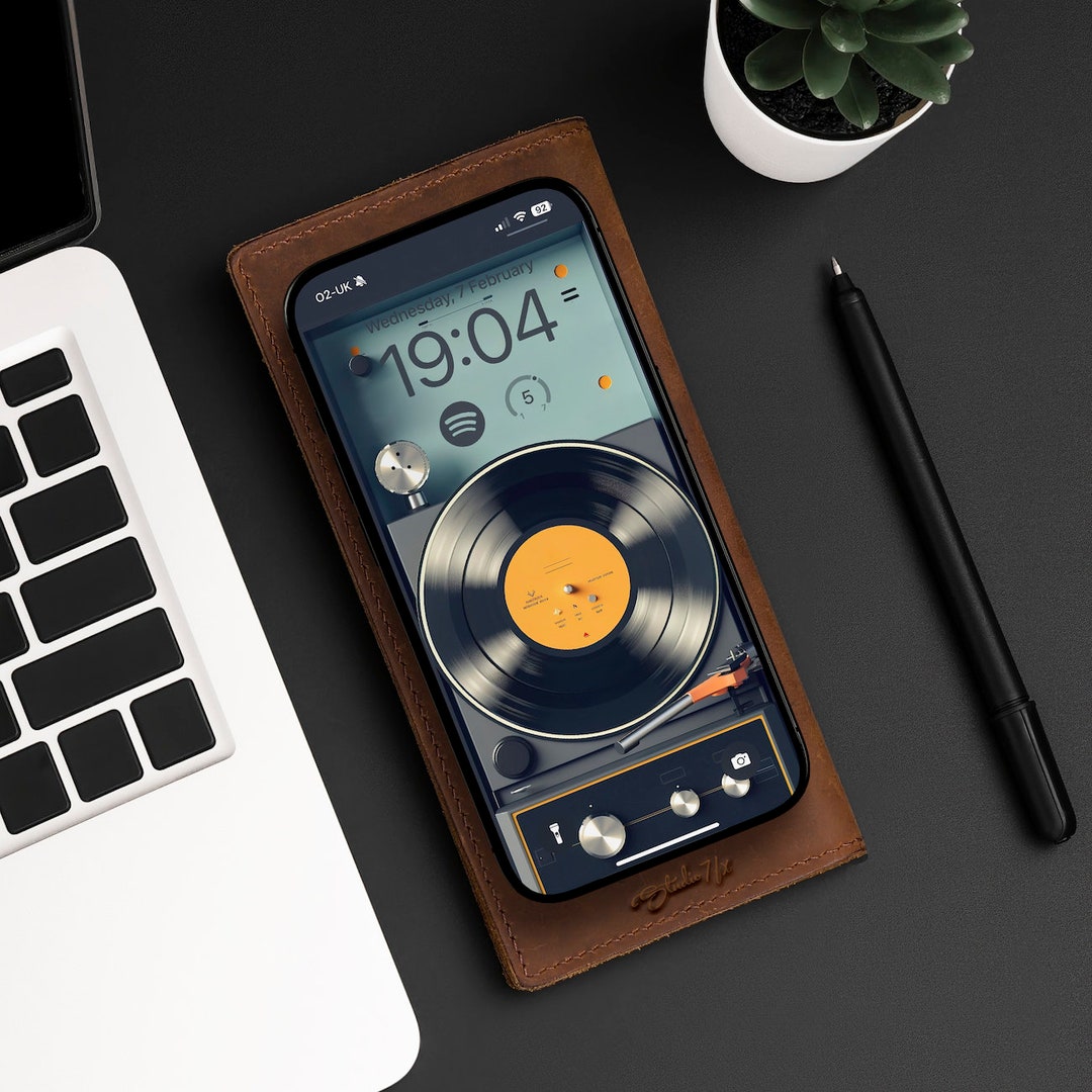 IPhone Wallpaper Retro Vinyl Turntable Record Player Mobile Phone