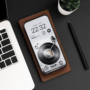 iPhone Wallpaper | Retro Vinyl Player | Mobile Phone Wallpaper | iOS LockScreen Wallpaper | Cellphone Wallpaper | Digital Art | 0269