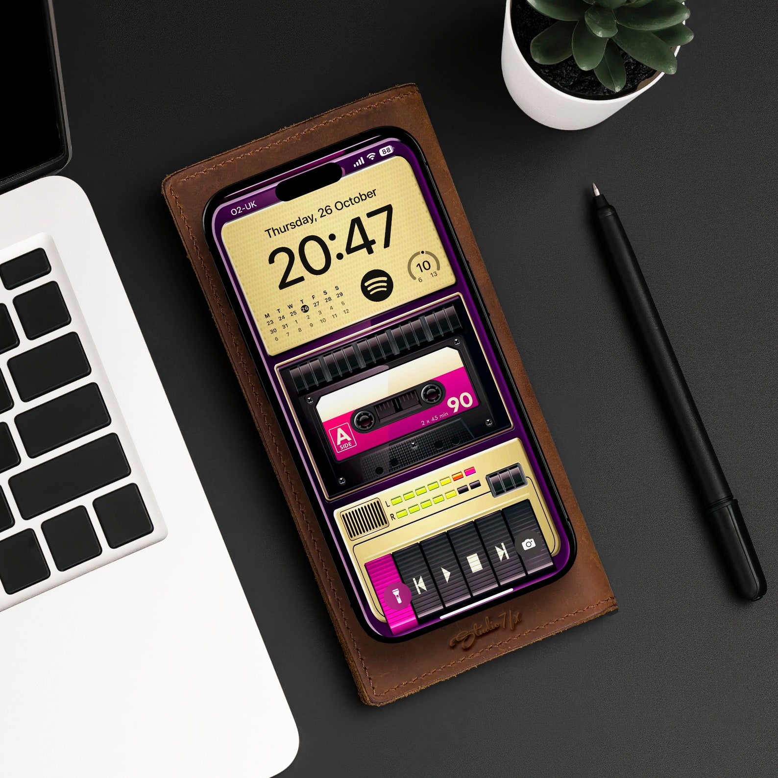 Retro Tape Recorder iPhone Wallpaper | Mobile Phone Wallpaper | Ios ...