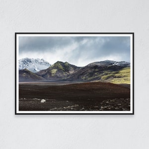 Fine art print | Iceland | Volcanic desert | Nordic nature photo | Minimalist decor | Moody landscape | Mountain | Landmannalaugar