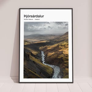 Manifesto fotografico / Stampa artistica di Canyon in Islanda / Paesaggio nordico / Immagine della natura / Drammatico / Arte fotografica minimalista