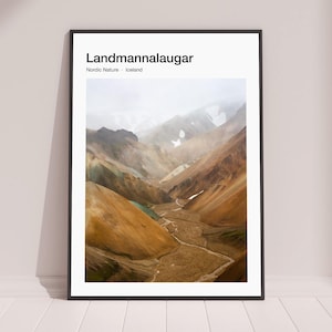 Manifesto fotografico / Stampa artistica Islanda / Paesaggio nordico / Immagine della natura / Montagna nebbiosa / Landmannalaugar
