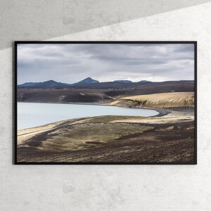 Stampa artistica Islanda / Strada negli altopiani islandesi / Immagine di paesaggio nordico / Fotografia naturalistica / Foto di natura selvaggia