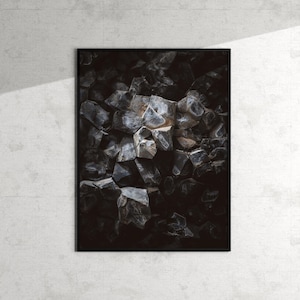 Stampa artistica Islanda / Texture di roccia lavica / Paesaggio nordico / Fotografia naturalistica suggestiva / Immagine scura e astratta