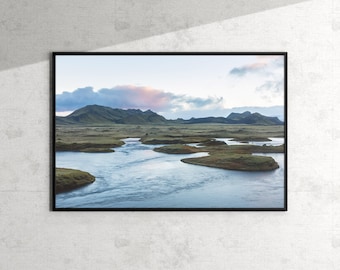 Impresión artística de las Tierras Altas de Islandia: Paisaje nórdico sereno