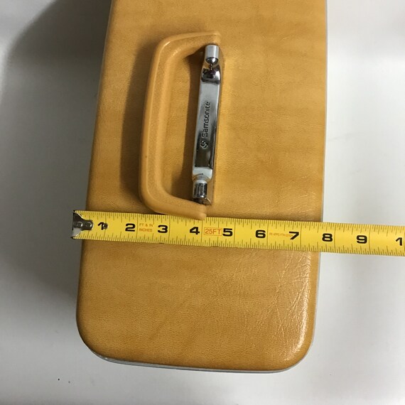 Samsonite Train Case Profile with Tray and Key Gem