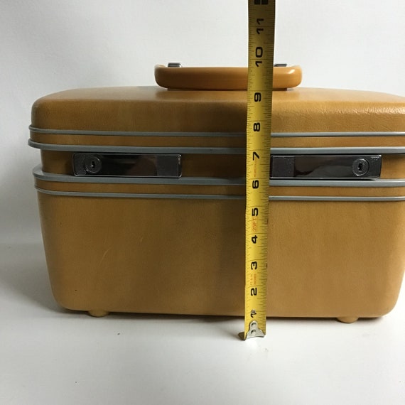 Samsonite Train Case Profile with Tray and Key Gem