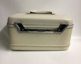 Vintage Airway Hard Shell Train Case