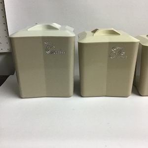 Vintage 1960er Jahre Tan Nesting Plastic Canisters Komplettes Set