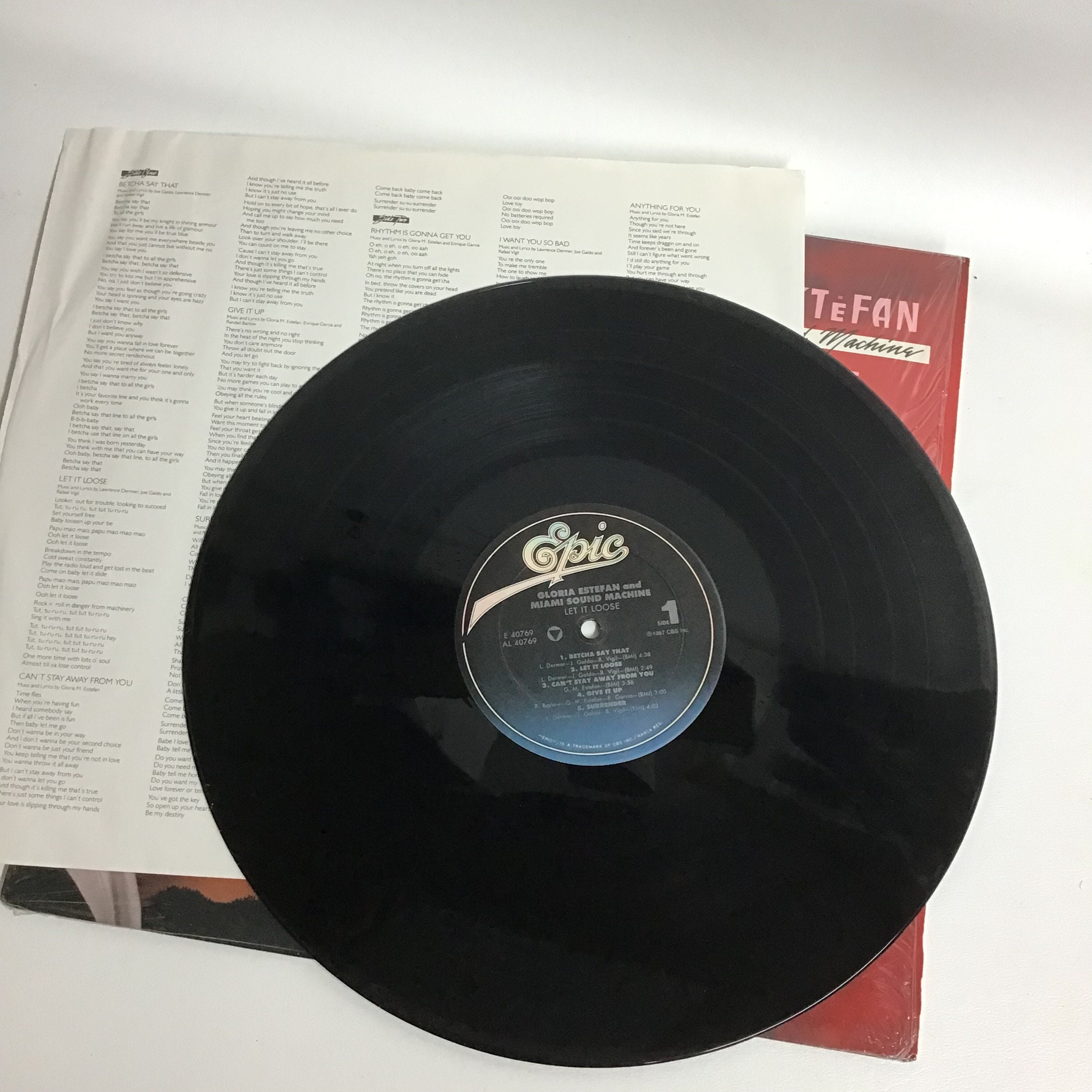 Gloria Estefan And Miami Sound Machine – Let It Loose