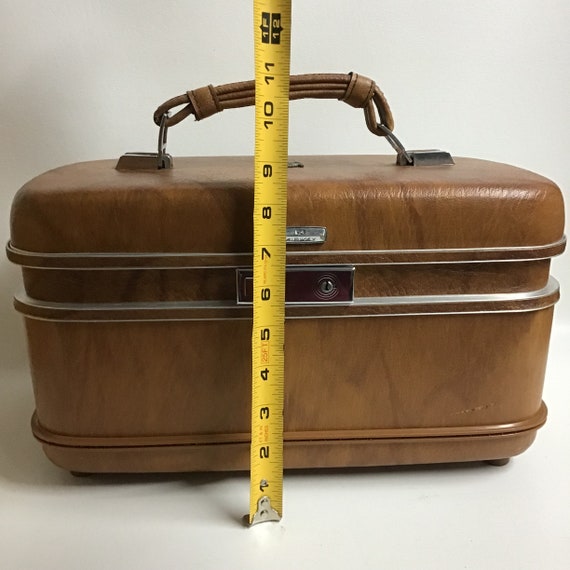 Airway Train Case with Tray Gem